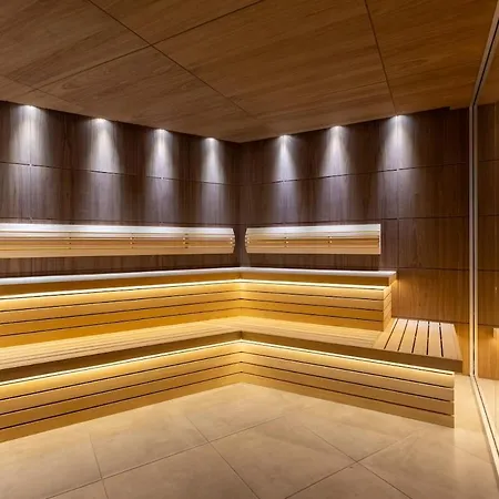 Luxury 2 Bedroom - Breakfast - Free Parking Διαμέρισμα *
