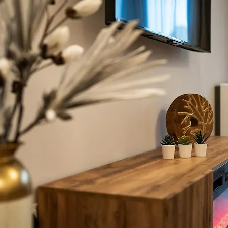 Luxury 2 Bedroom - Breakfast - Free Parking Διαμέρισμα