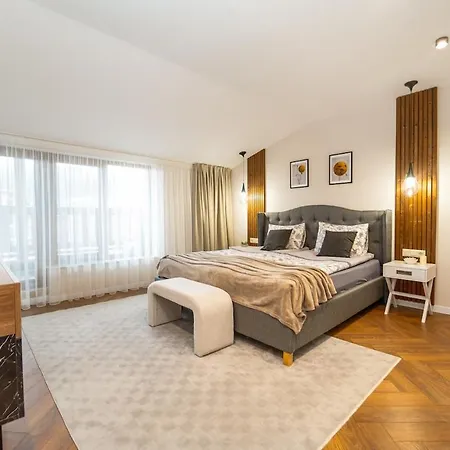 Apartamento Luxury 2 Bedroom - Breakfast - Free Parking *