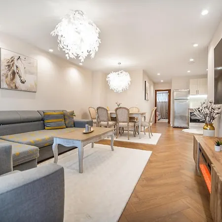 Apartment Luxury 2 Bedroom - Breakfast - Free Parking