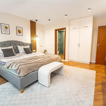 Luxury 2 Bedroom - Breakfast - Free Parking * Bansko