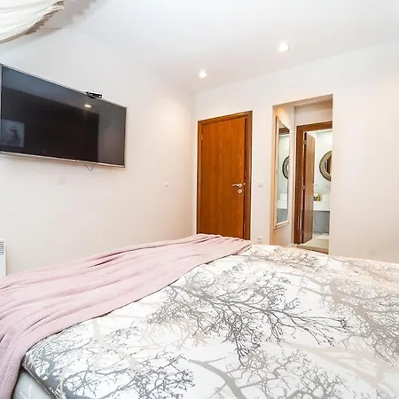 Apartamento Luxury 2 Bedroom - Breakfast - Free Parking Bansko